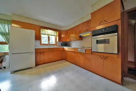 33 Maple Street Houlton ME 04730