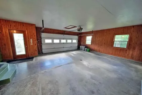 33 Maple Street Houlton ME 04730