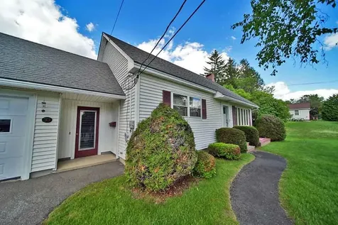 33 Maple Street Houlton ME 04730