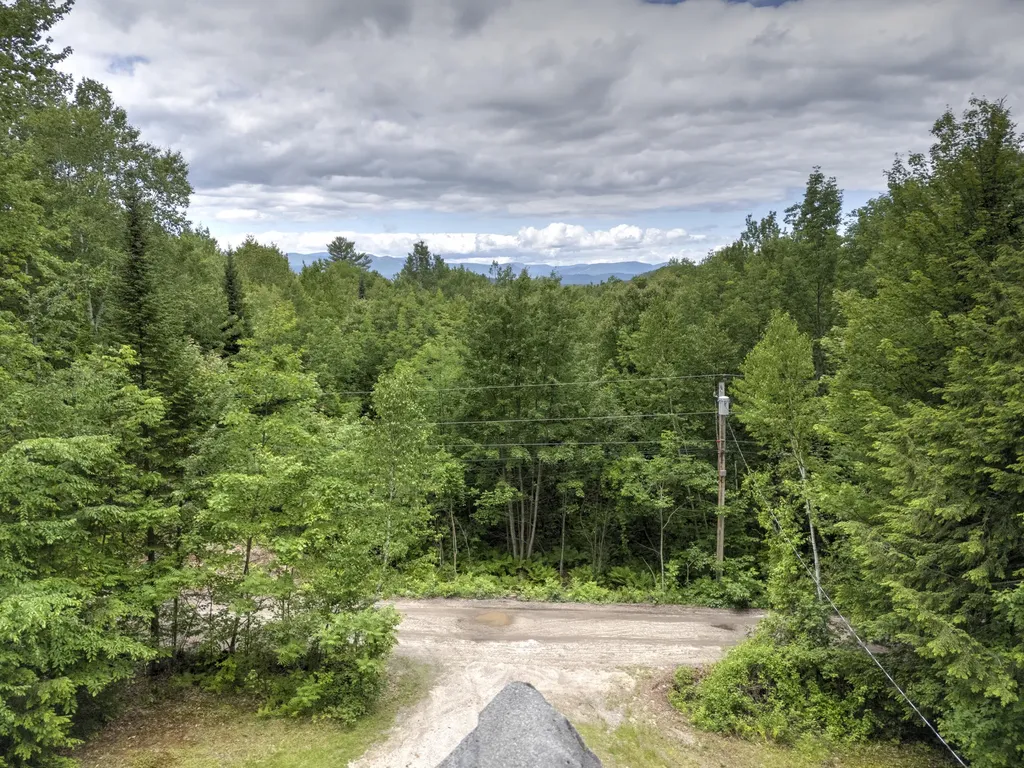 8 Hillside Lane Sweden ME 04040