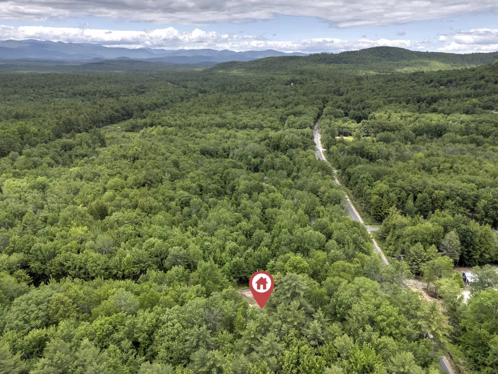8 Hillside Lane Sweden ME 04040