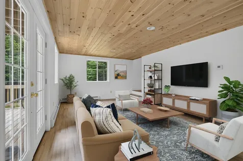 8 Hillside Lane Sweden ME 04040