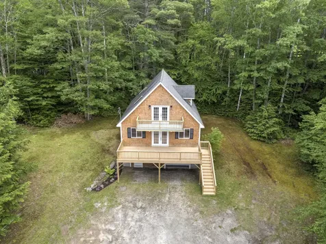 8 Hillside Lane Sweden ME 04040