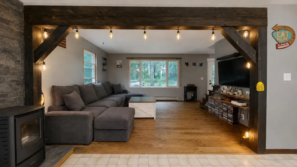 57 Innes Ridge Road Wayne ME 04284
