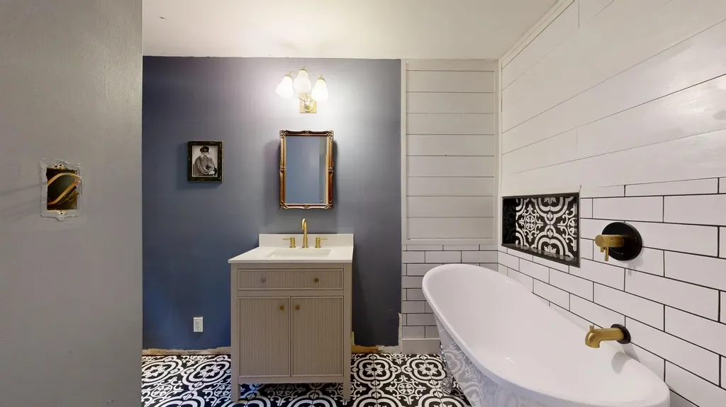 57 Innes Ridge Road Wayne ME 04284