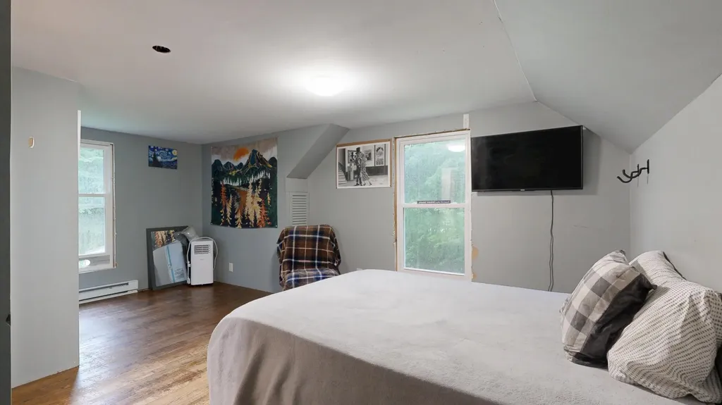 57 Innes Ridge Road Wayne ME 04284