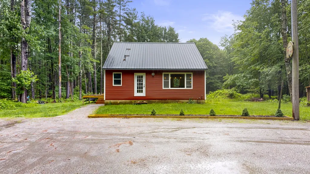 57 Innes Ridge Road Wayne ME 04284
