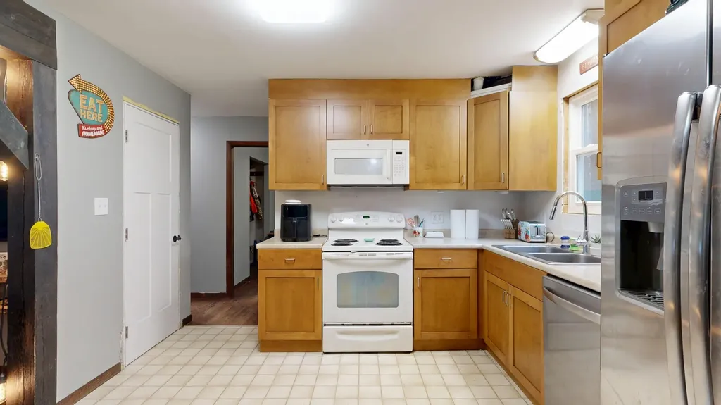 57 Innes Ridge Road Wayne ME 04284