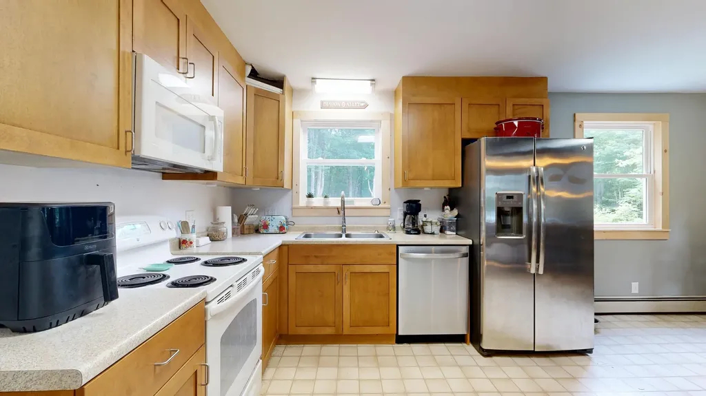 57 Innes Ridge Road Wayne ME 04284