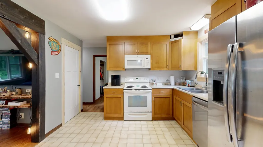 57 Innes Ridge Road Wayne ME 04284