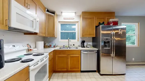 57 Innes Ridge Road Wayne ME 04284