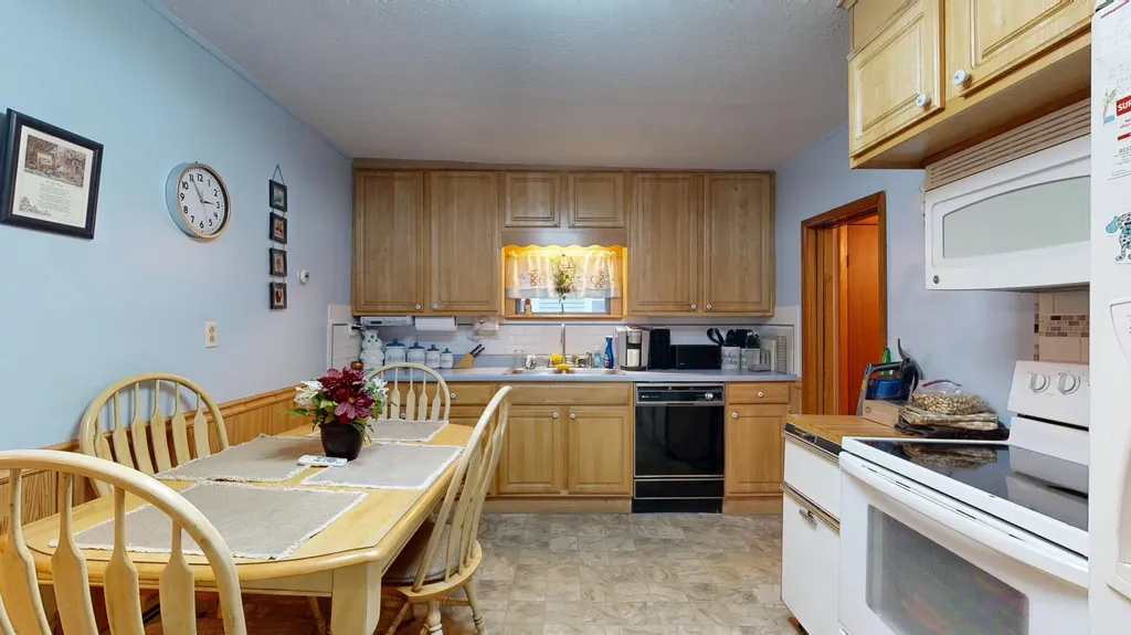103 Winter Street Lewiston ME 04240