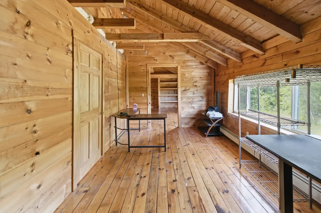 157 Durgin Road Paris ME 04281