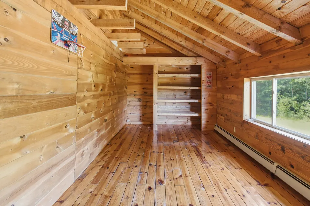 157 Durgin Road Paris ME 04281