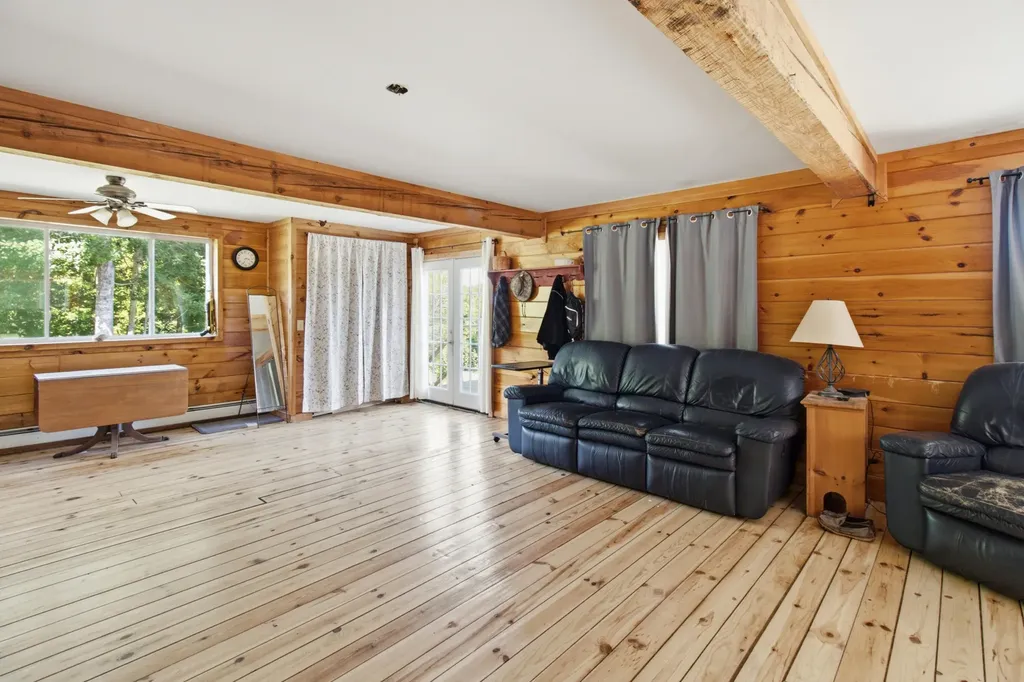 157 Durgin Road Paris ME 04281