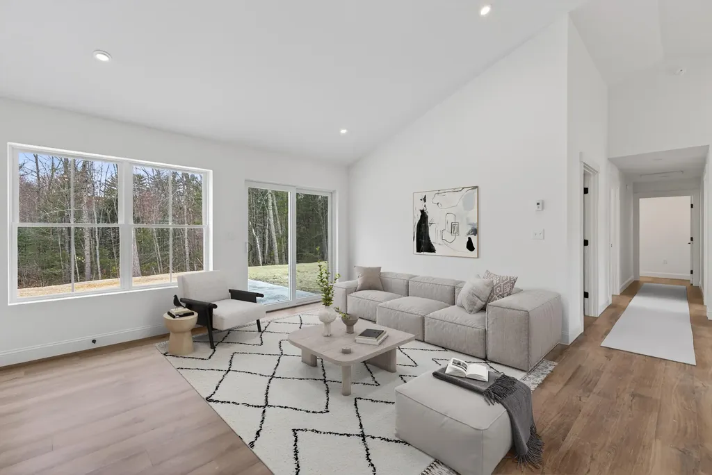 14 Mcgrath Pond Loop Road Belgrade ME 04917