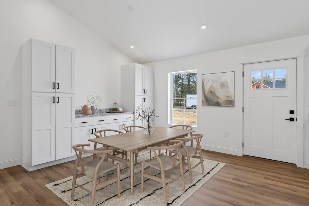 14 Mcgrath Pond Loop Road Belgrade ME 04917