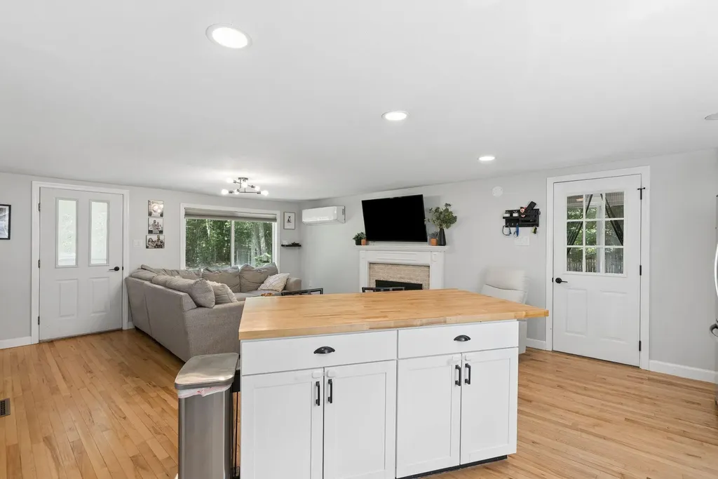 8 Larrabee Farm Road Scarborough ME 04074