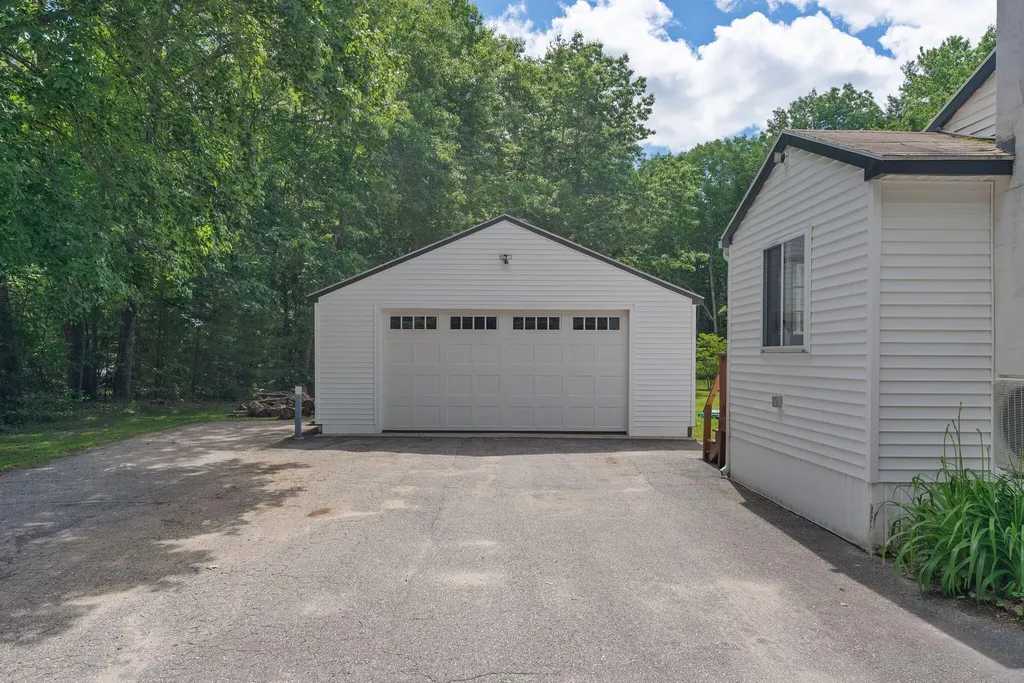 8 Larrabee Farm Road Scarborough ME 04074