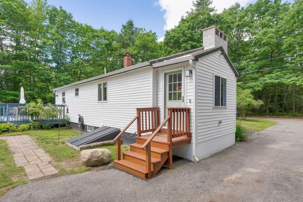 8 Larrabee Farm Road Scarborough ME 04074