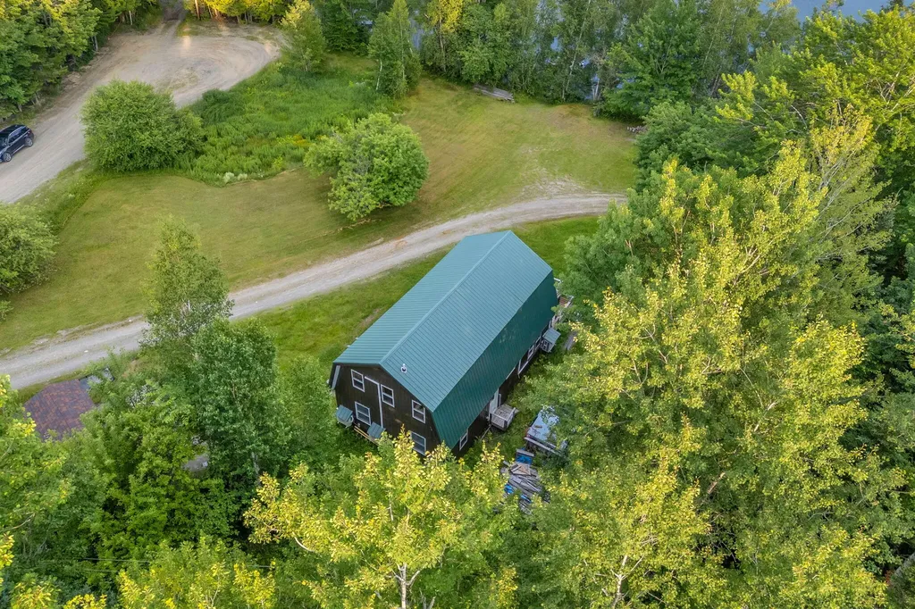 3 Trafton Lane Lakeville ME 04487