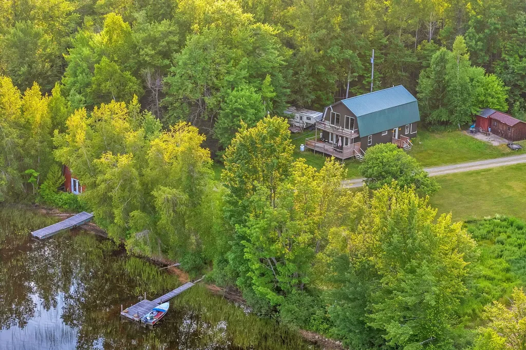 3 Trafton Lane Lakeville ME 04487