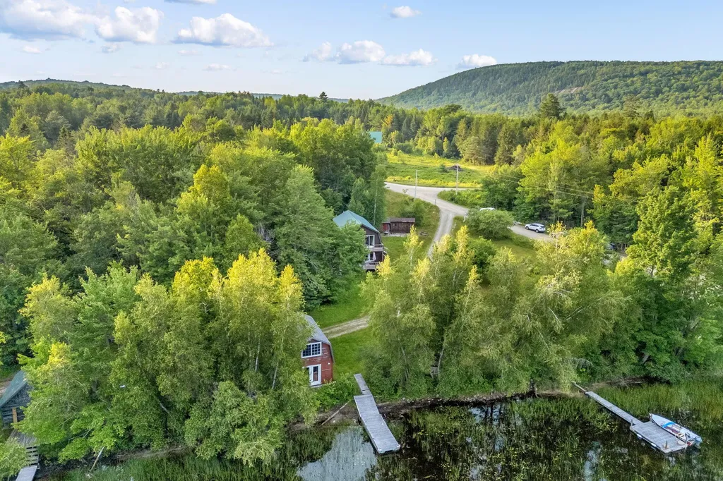 3 Trafton Lane Lakeville ME 04487