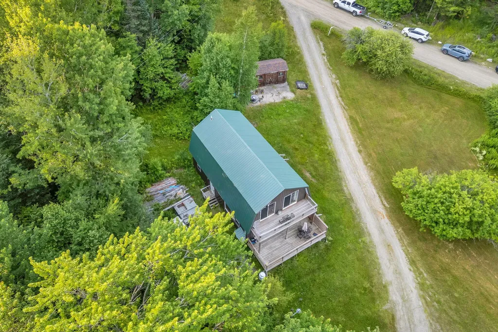 3 Trafton Lane Lakeville ME 04487