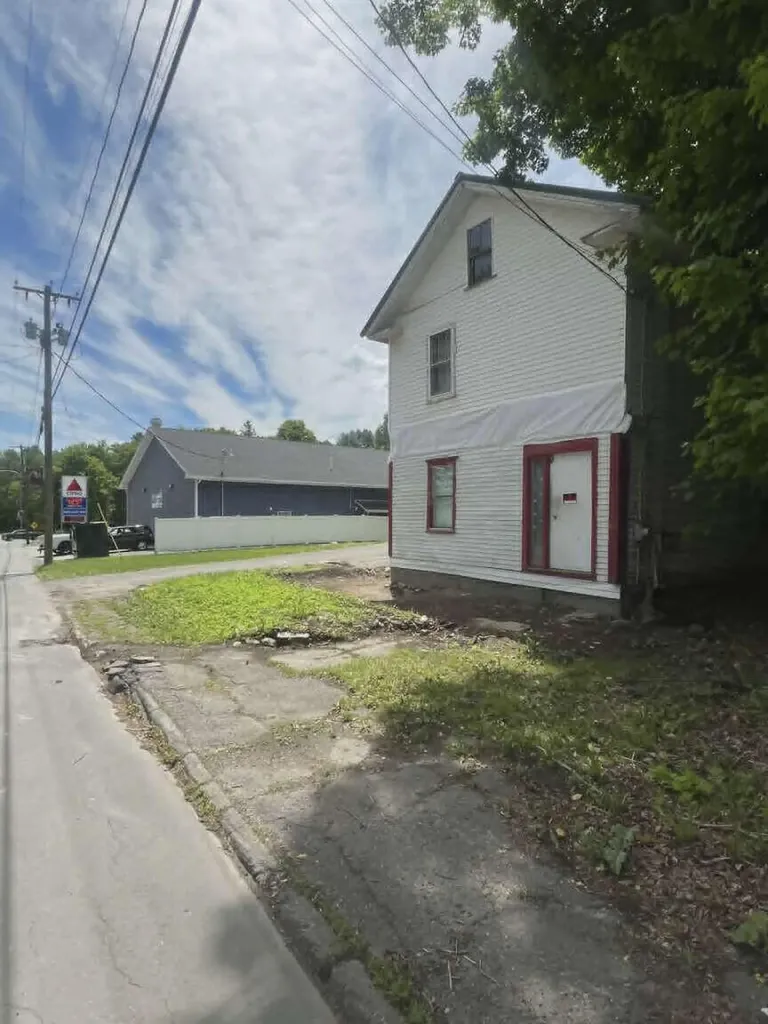 245 E Main Street Dover-foxcroft ME 04426