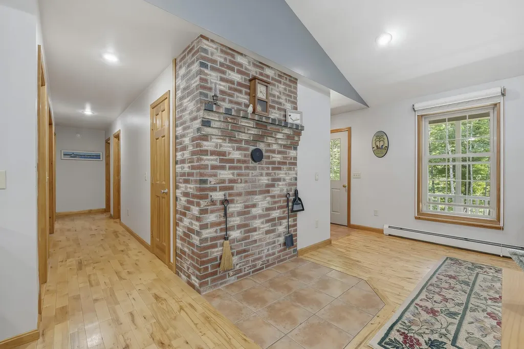 32 Fieldstone Drive West Gardiner ME 04345
