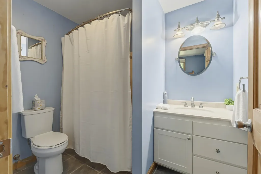 32 Fieldstone Drive West Gardiner ME 04345