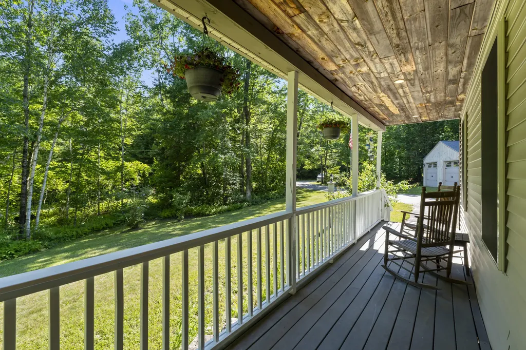 32 Fieldstone Drive West Gardiner ME 04345