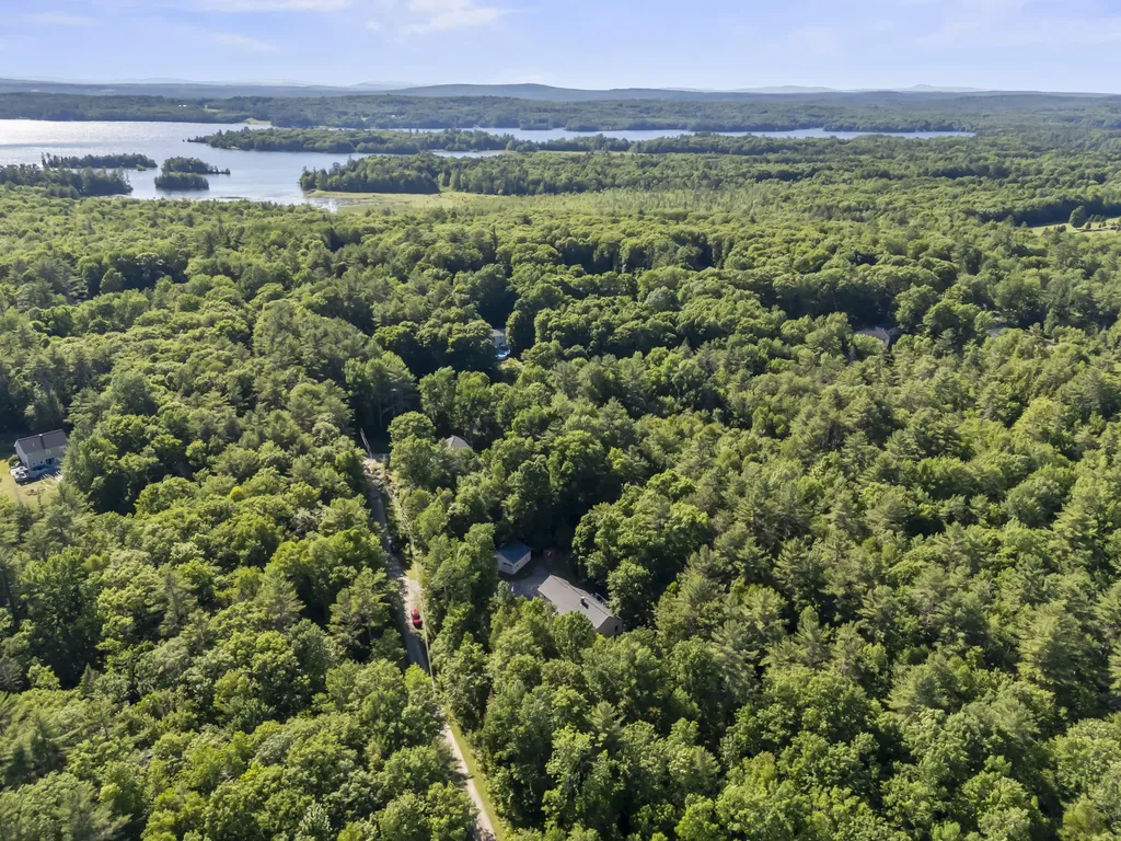 32 Fieldstone Drive West Gardiner ME 04345