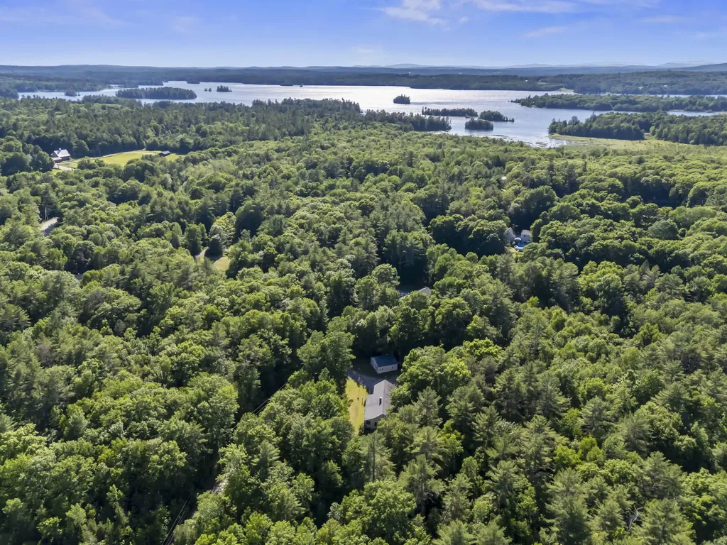 32 Fieldstone Drive West Gardiner ME 04345
