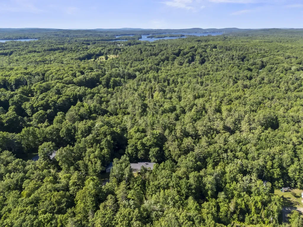 32 Fieldstone Drive West Gardiner ME 04345
