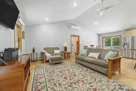 32 Fieldstone Drive West Gardiner ME 04345