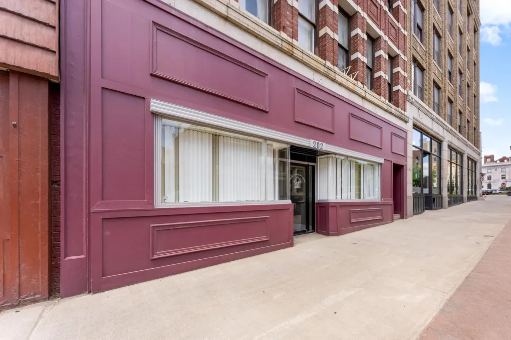 202 Exchange Street Bangor ME 04401