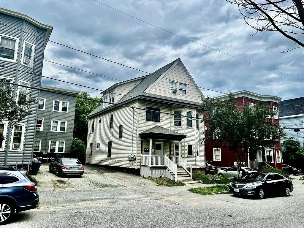 128 Horton Street Lewiston ME 04240