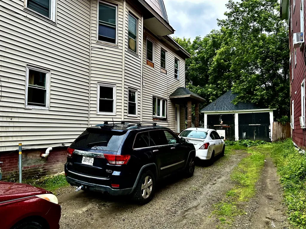 128 Horton Street Lewiston ME 04240