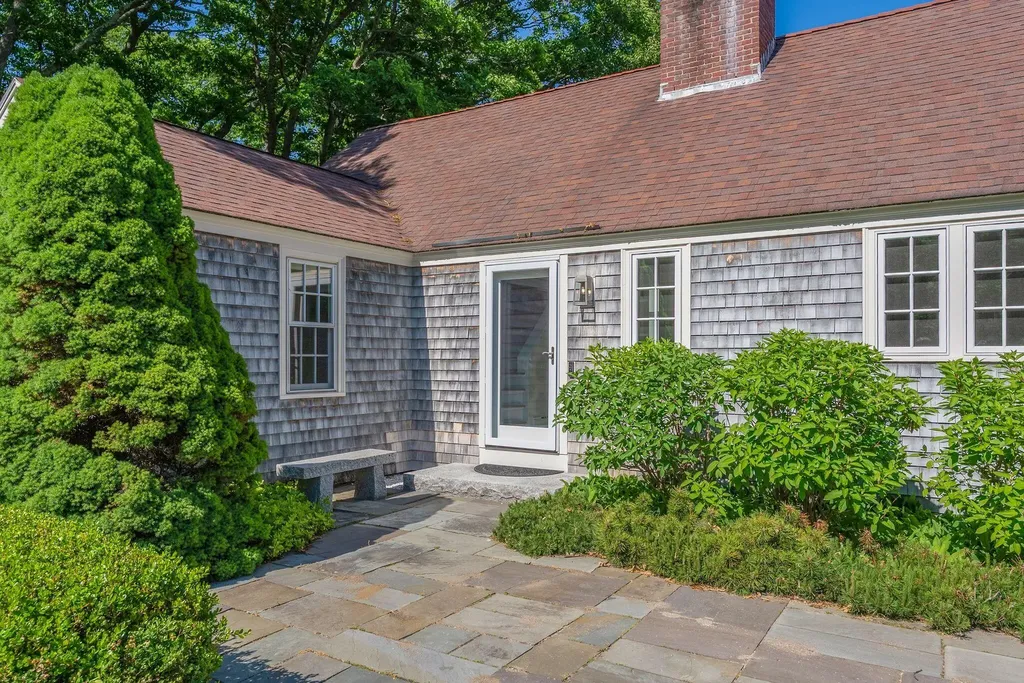 1 Ledgewood Lane Cape Elizabeth ME 04107