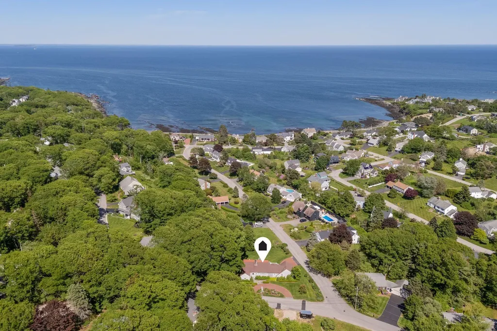 1 Ledgewood Lane Cape Elizabeth ME 04107