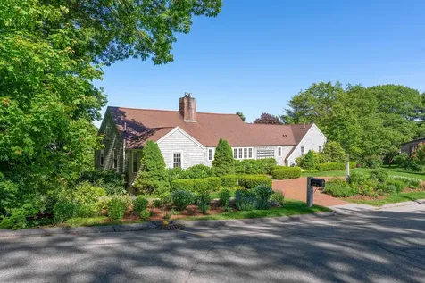 1 Ledgewood Lane Cape Elizabeth ME 04107