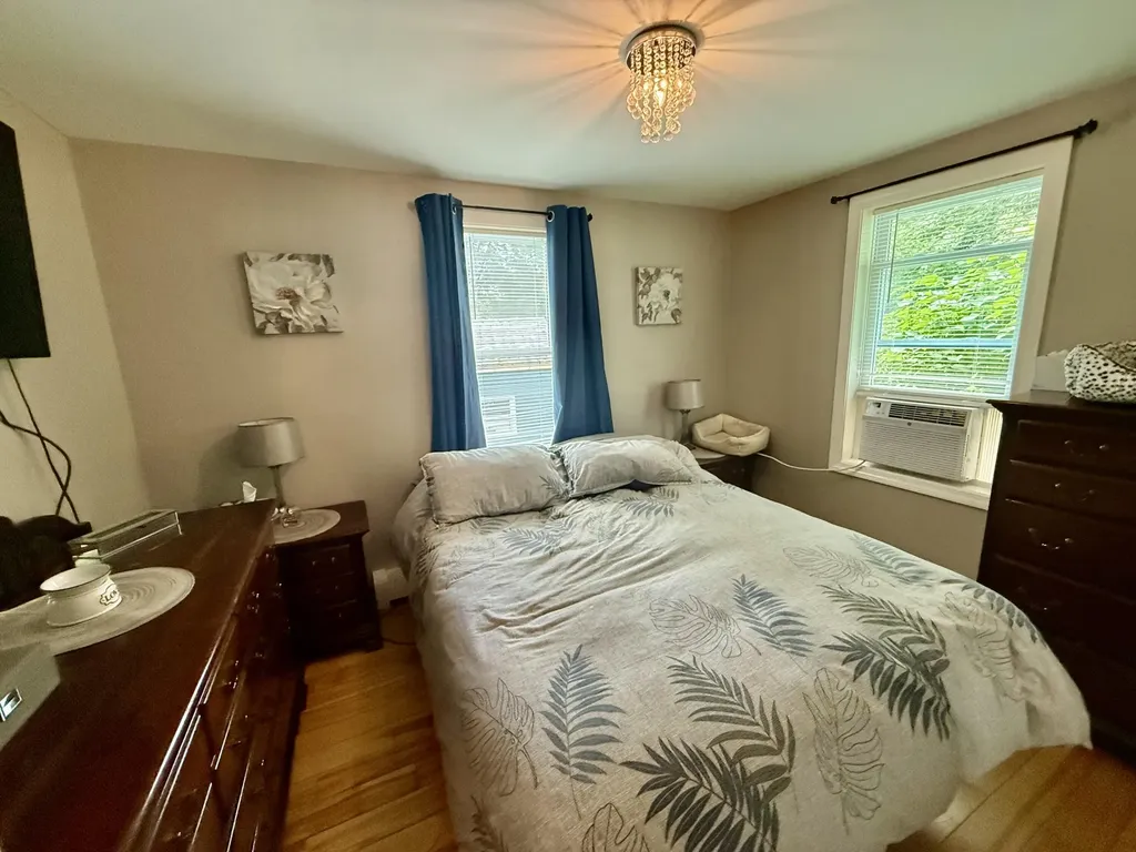 528 Roosevelt Trail Windham ME 04062