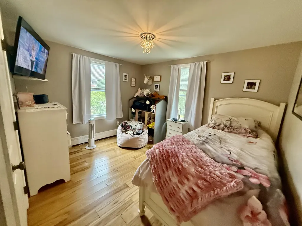 528 Roosevelt Trail Windham ME 04062