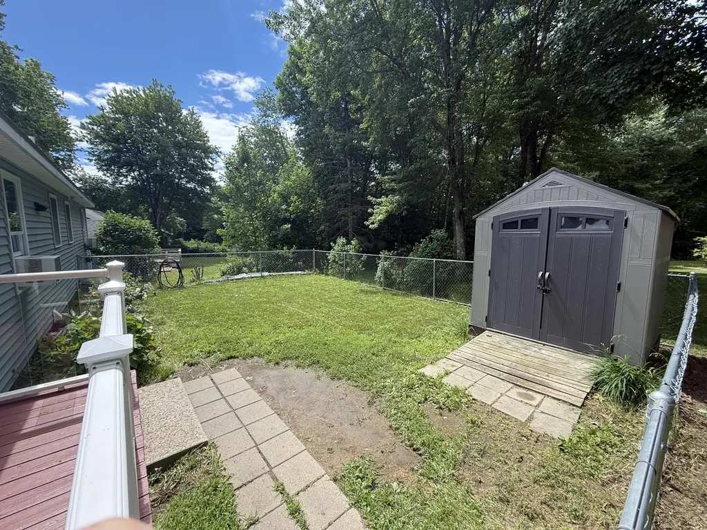 528 Roosevelt Trail Windham ME 04062