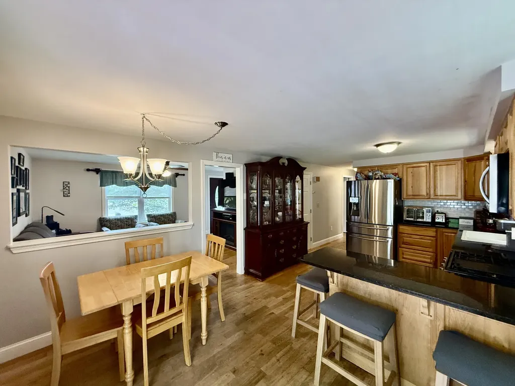 528 Roosevelt Trail Windham ME 04062
