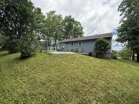 528 Roosevelt Trail Windham ME 04062