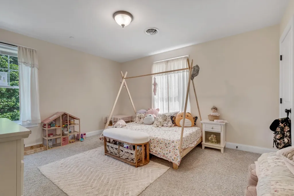 1159 Pequawket Trail Standish ME 04085