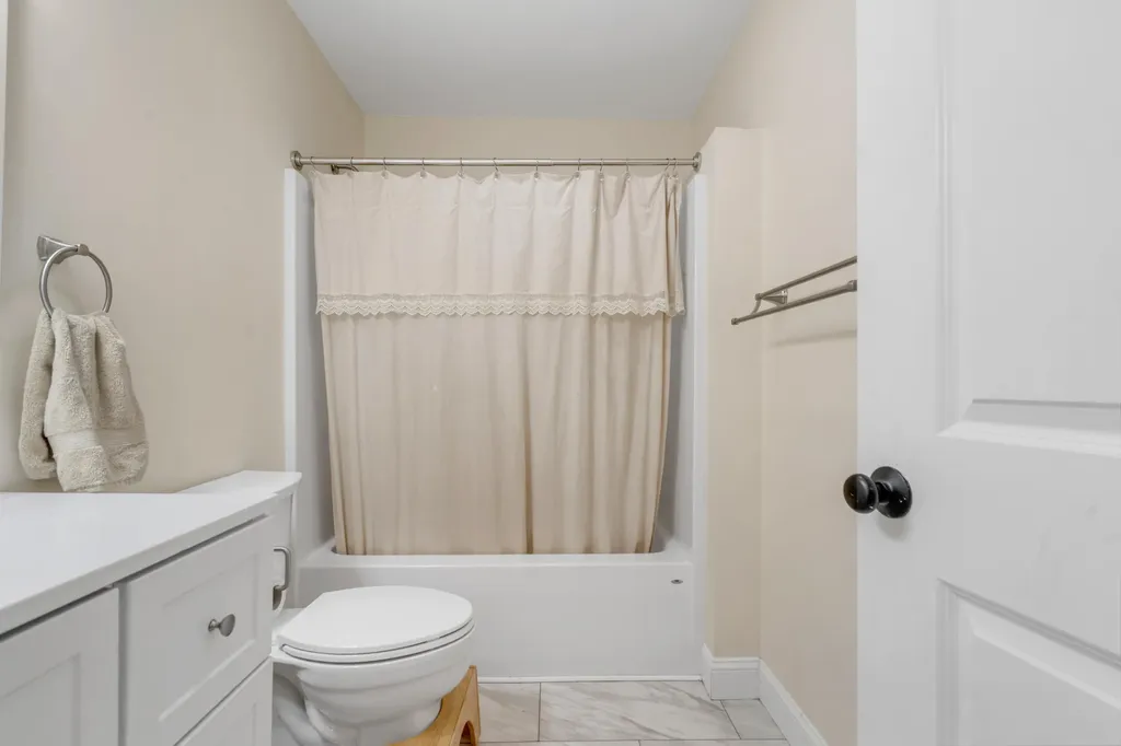1159 Pequawket Trail Standish ME 04085