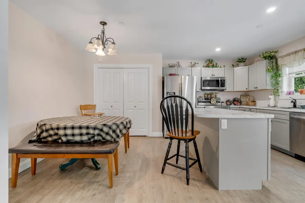 1159 Pequawket Trail Standish ME 04085